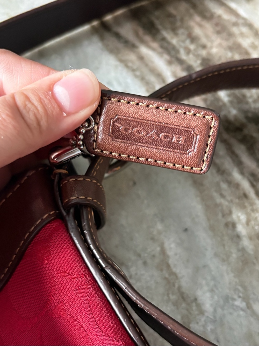 Vintage Coach Legacy Slim Duffle (Style F12882) in Red Signature C Jacquard - Picture 3 of 7
